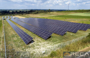 Als Generalunternehmer haben wir den Bau und die Inbetriebnahme eines 1-MW-Photovoltaik-Solarparks in der Stadt Bliskowice / Annopol in der polnischen Woiwodschaft Lublin errichtet